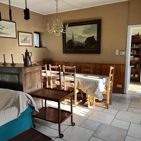 Charming Castle In Casa de Férias *