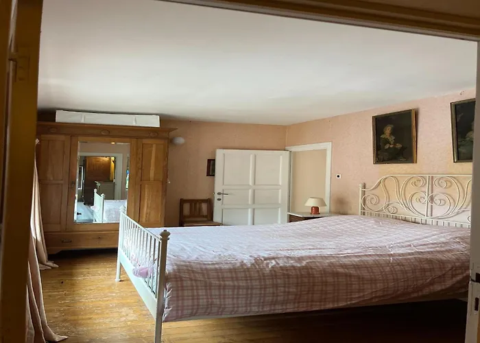 Charming Castle In Hébergement de vacances